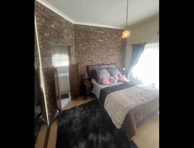 3 BEDROOM HOUSE FOR SALE IN KIBLER PARK